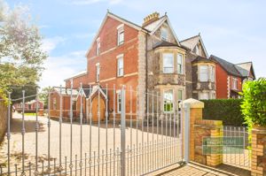 Photo 37- click for photo gallery